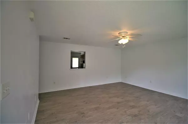 Crestview, FL 32539,552 Brock Avenue