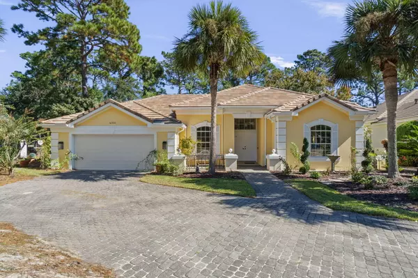 4350 Sunset Beach Circle, Niceville, FL 32578