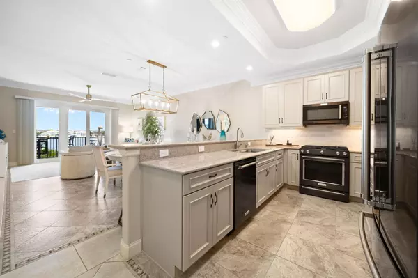 Destin, FL 32541,602 Harbor Boulevard #UNIT 103