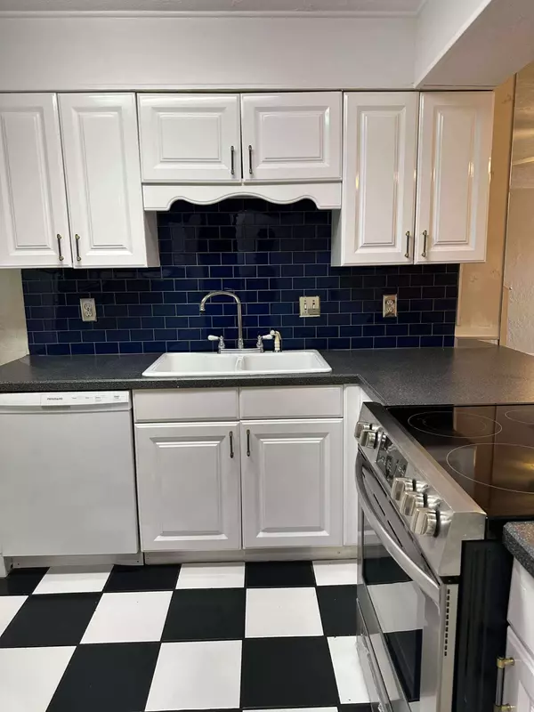 Fort Walton Beach, FL 32547,353 Woodham Court #353