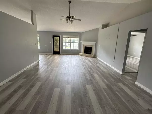 Crestview, FL 32536,427 Triton Street