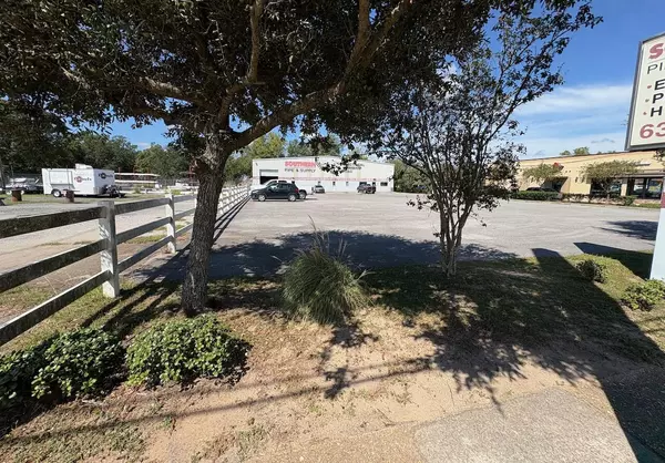 Crestview, FL 32536,1212 N Ferdon Boulevard