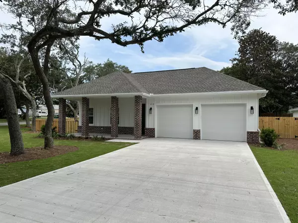 610 5th Street, Destin, FL 32541