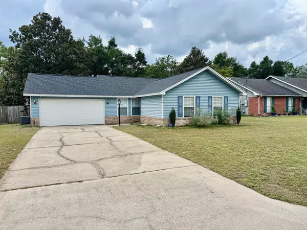 9 Holly Road, Crestview, FL 32539