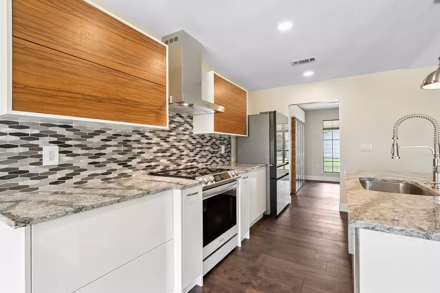 30 Ashford Court, Mary Esther, FL 32569