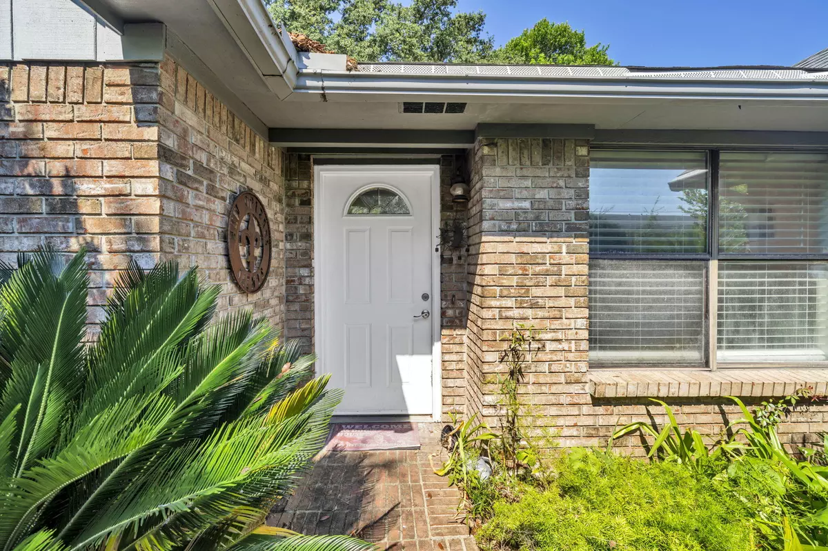 Fort Walton Beach, FL 32547,421 Waterway Lane