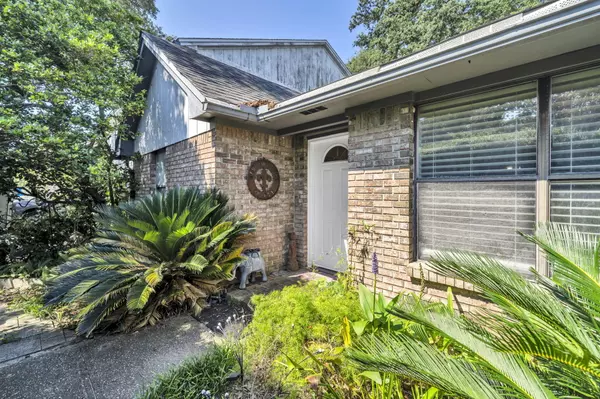 Fort Walton Beach, FL 32547,421 Waterway Lane