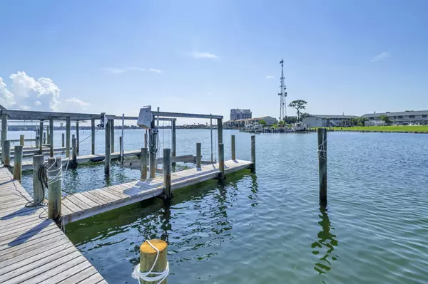 Fort Walton Beach, FL 32547,421 Waterway Lane