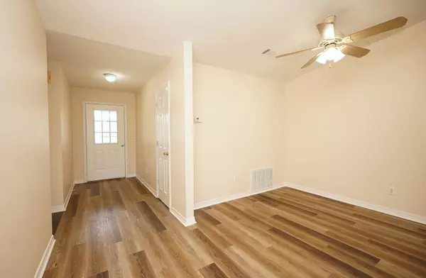 Mary Esther, FL 32569,406 Springate Court