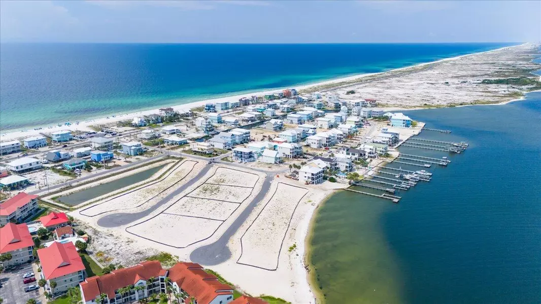 7400 White Sands Boulevard, Navarre, FL 32566