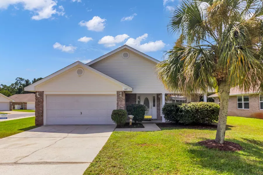 1013 Freeport Court, Mary Esther, FL 32569