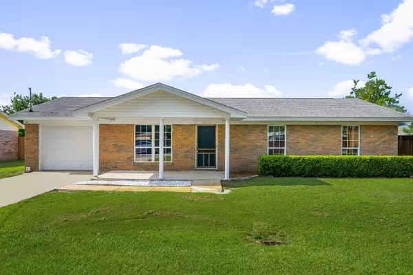 5916 Lake Drive, Panama City, FL 32404