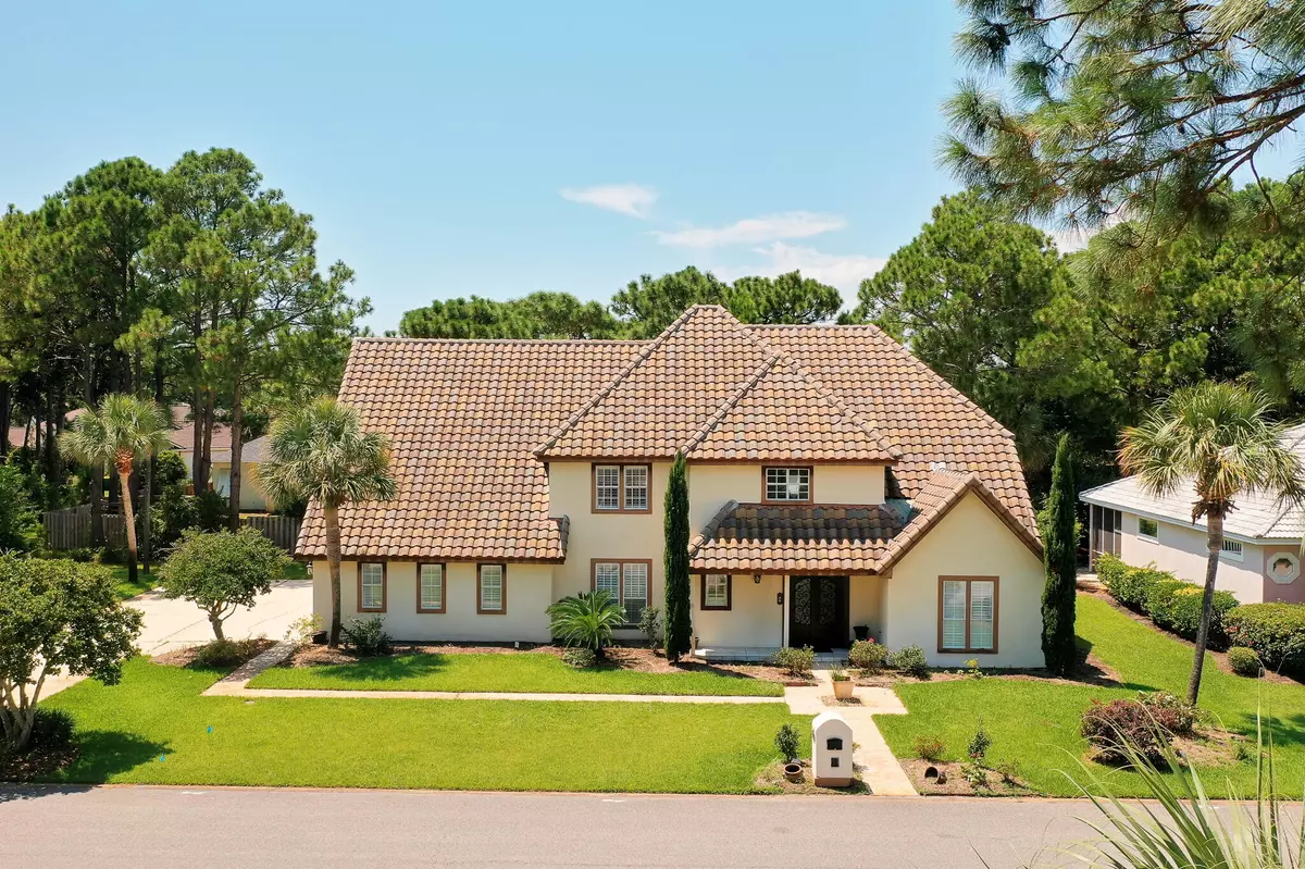 Destin, FL 32541,877 Emerald Bay Drive