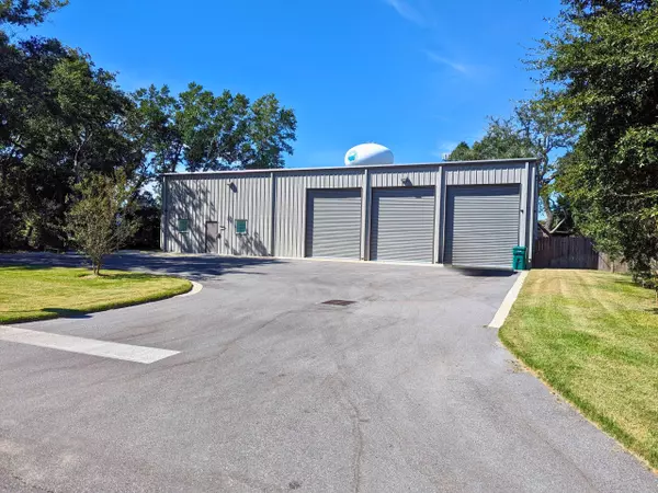 Niceville, FL 32578,1456 Pine Street