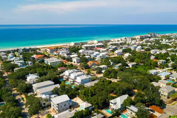 Destin, FL 32541,87 Dolphin Street