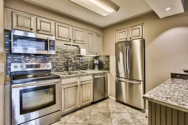 Destin, FL 32541,500 Gulf Shore Drive  #616B