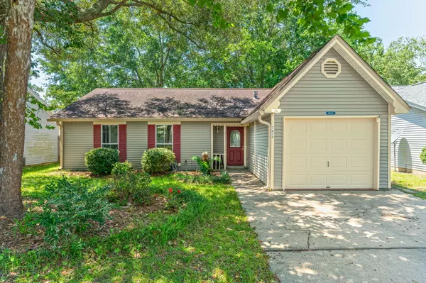 3026 Blue Pine Lane, Niceville, FL 32578