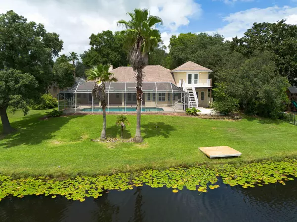 Niceville, FL 32578,322 Oaklake Lane