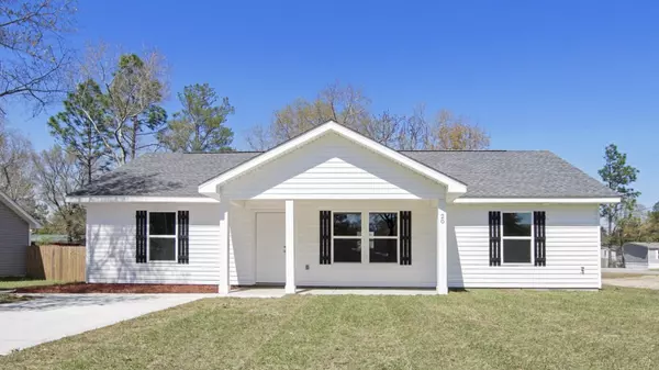 84 W Oleander Avenue, Defuniak Springs, FL 32433