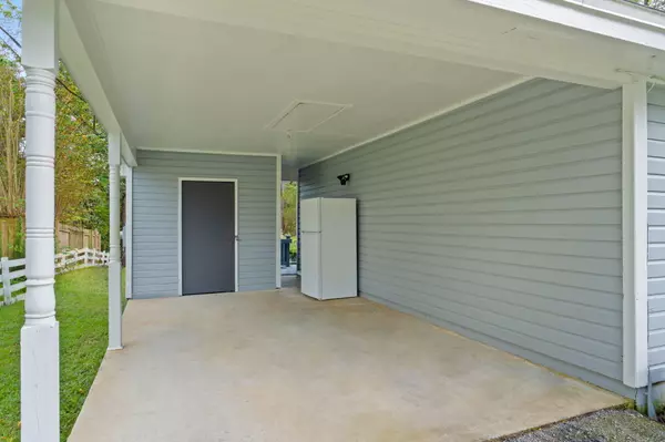 Mary Esther, FL 32569,394 E Pine Street Street