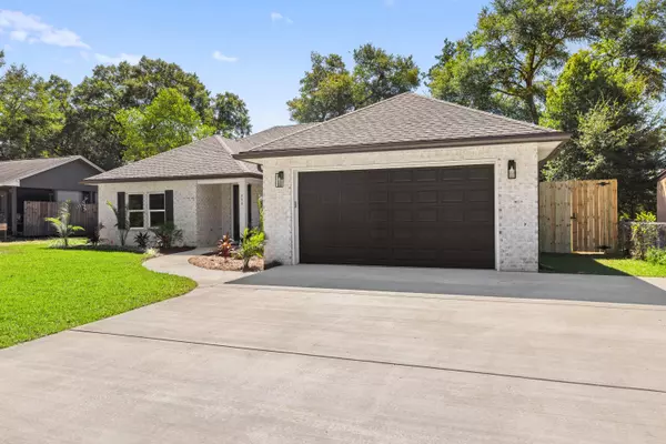 Valparaiso, FL 32580,353 Chicago Avenue