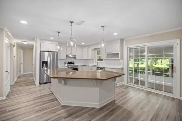 Crestview, FL 32539,3700 Poverty Creek Road