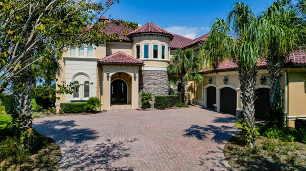 Destin, FL 32541,450 Admiral Court