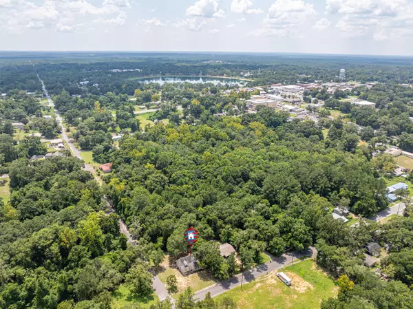 Defuniak Springs, FL 32433,474 E Burdick Avenue