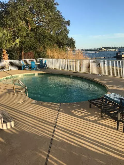 Mary Esther, FL 32569,1409 W Highway 98 #UNIT 103