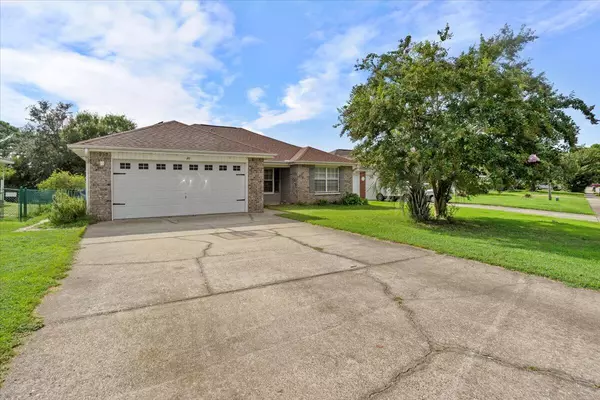 Gulf Breeze, FL 32563,2013 Shadow Lake Drive