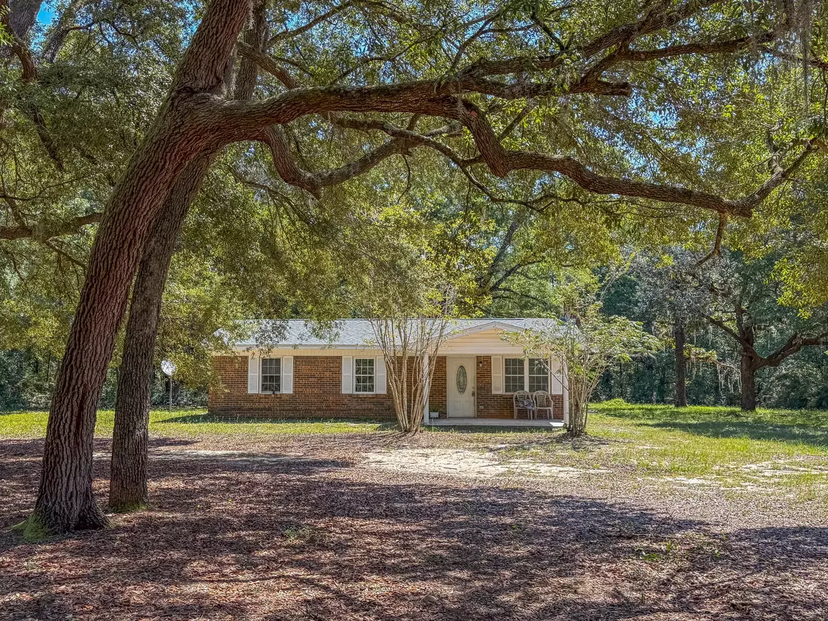 Baker, FL 32531,5703 Old River Road