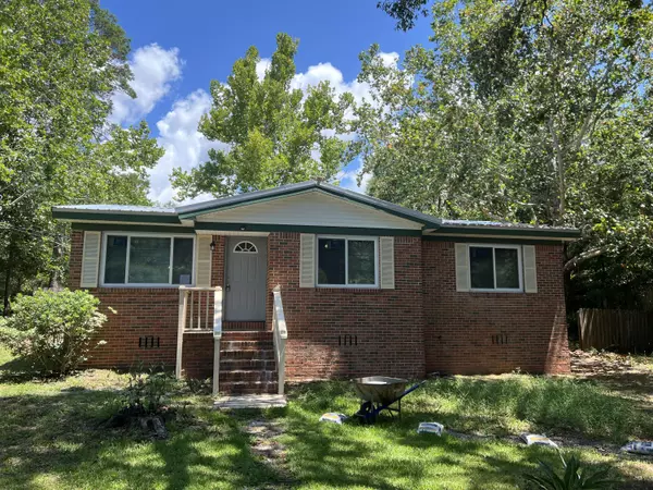 197 Willow Avenue, Freeport, FL 32439