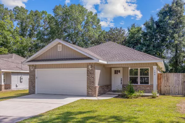 104 Hampton Drive, Crestview, FL 32539