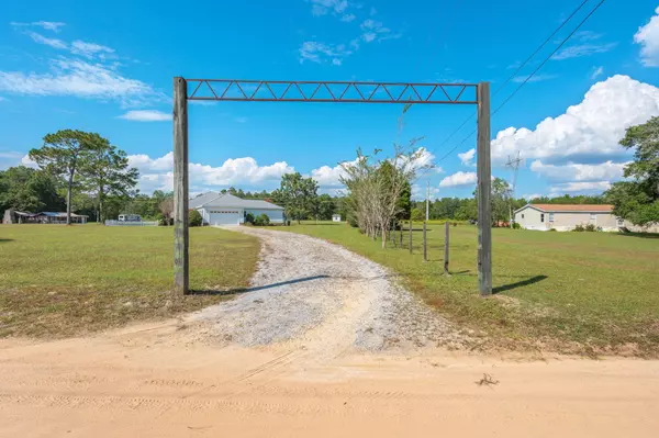 Defuniak Springs, FL 32433,267 Donna Lane