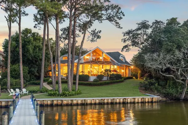 Destin, FL 32541,700/702 Beach Drive