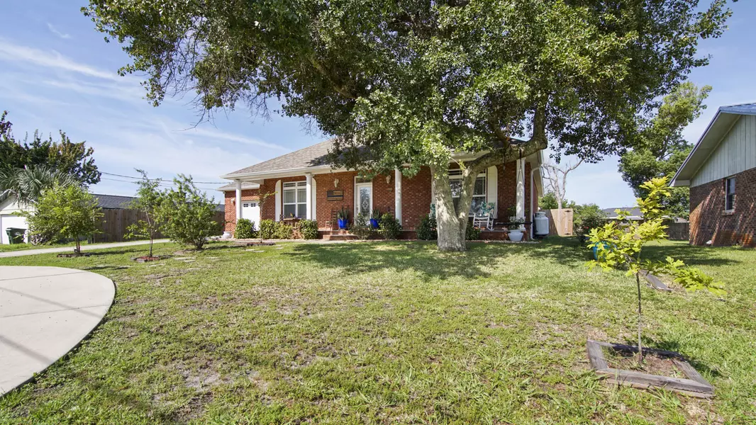 112 Kentucky Avenue, Lynn Haven, FL 32444