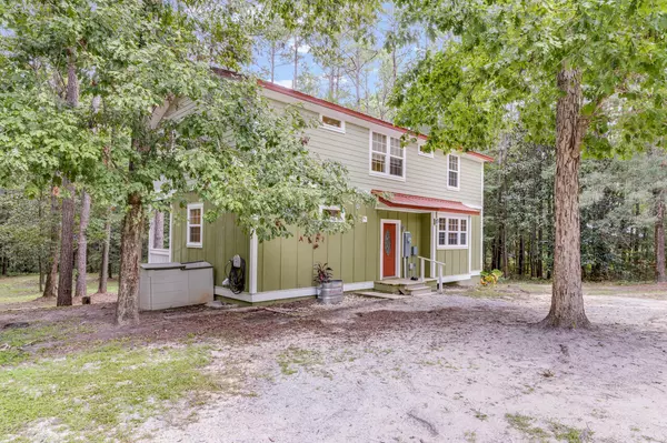 Defuniak Springs, FL 32435,200 Agnes Trail