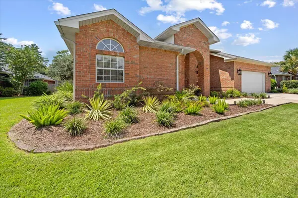 2691 Stormy Circle, Navarre, FL 32566