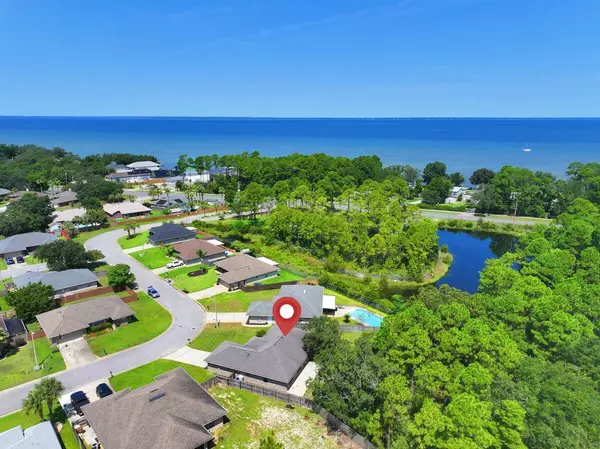 1976 Bay Pine Circle, Gulf Breeze, FL 32563