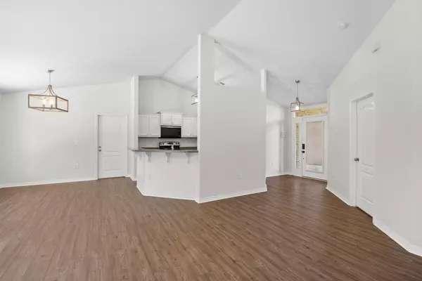 Gulf Breeze, FL 32563,1976 Bay Pine Circle