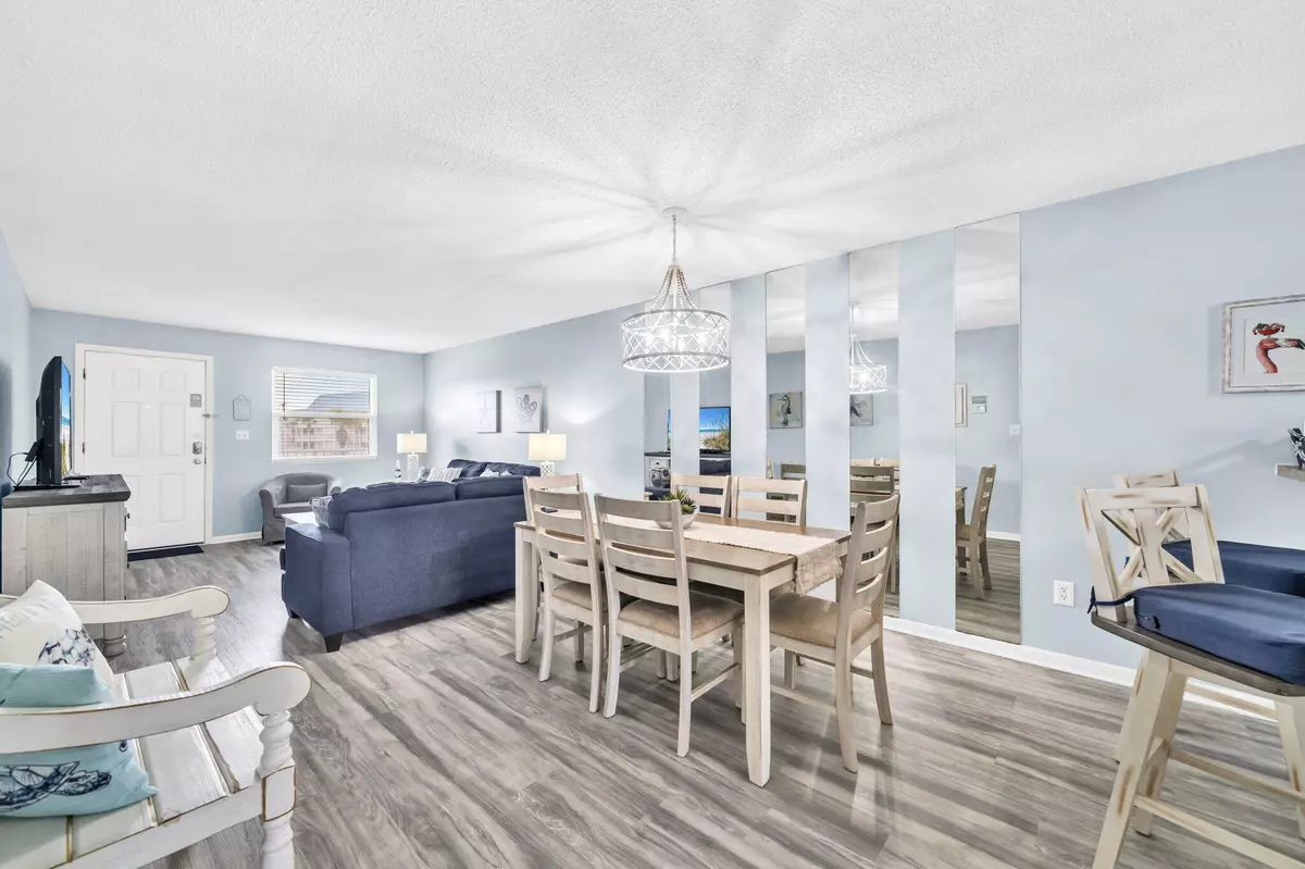 Fort Walton Beach, FL 32548,885 Santa Rosa Boulevard  #203-C