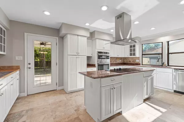 Destin, FL 32541,603 Legion Drive