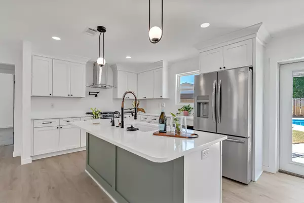 Mary Esther, FL 32569,175 Miramar Street
