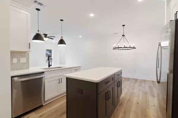 Niceville, FL 32578,807 S B S Cedar Avenue