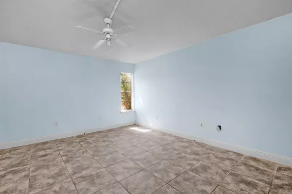 Fort Walton Beach, FL 32548,401 NW Marshall Court  #3