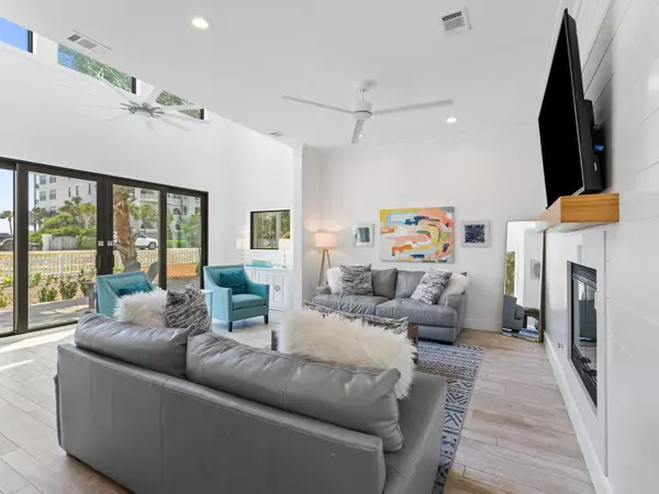 Destin, FL 32541,3153 E Scenic Highway #98