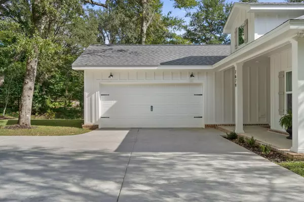 Cantonment, FL 32533,2 Coweta Road