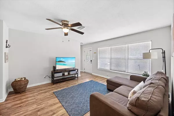 Mary Esther, FL 32569,125 W Terry Circle