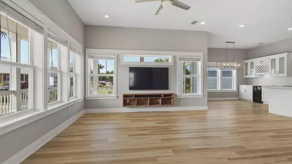 Panama City Beach, FL 32413,411 Paradise Boulevard