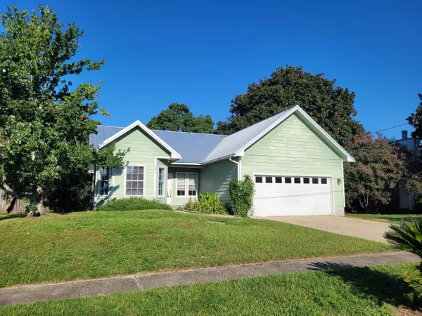 2253 Fulva Drive,  Navarre,  FL 32566
